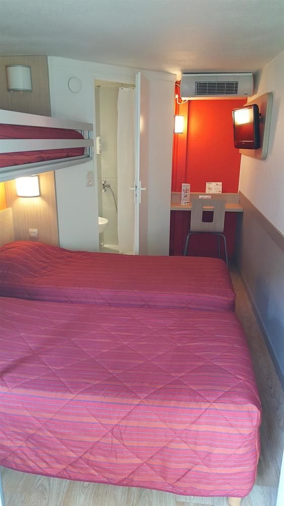 Premiere Classe Lyon Est Aeroport Saint Exupery Kültér fotó